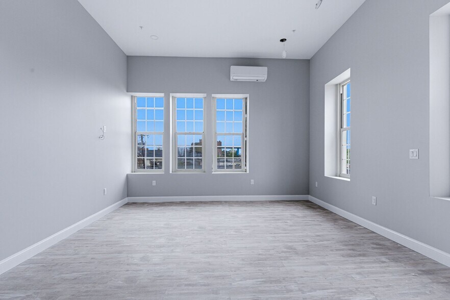 More Photos Of 387 Broad St, Central Falls Apartments For Sale