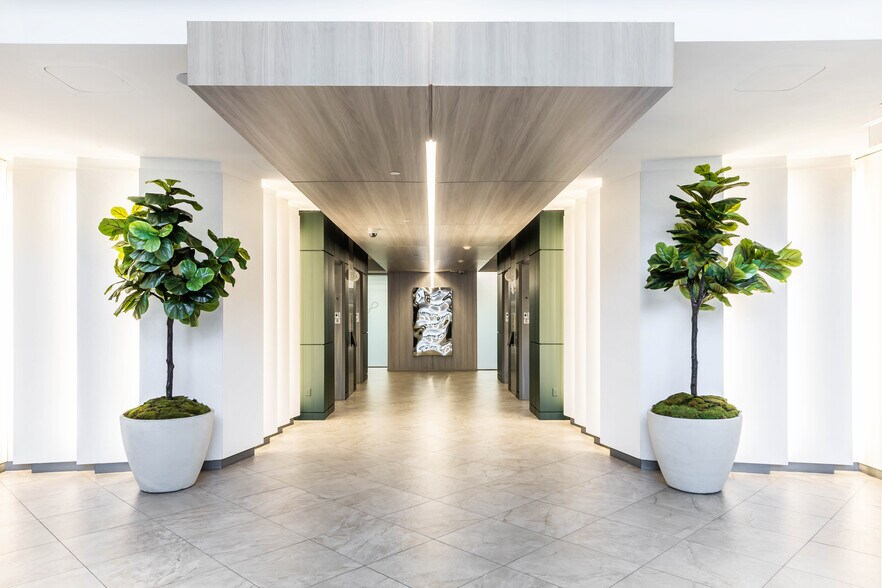 More Photos Of 5565 Glenridge Connector, Atlanta Office For Sale