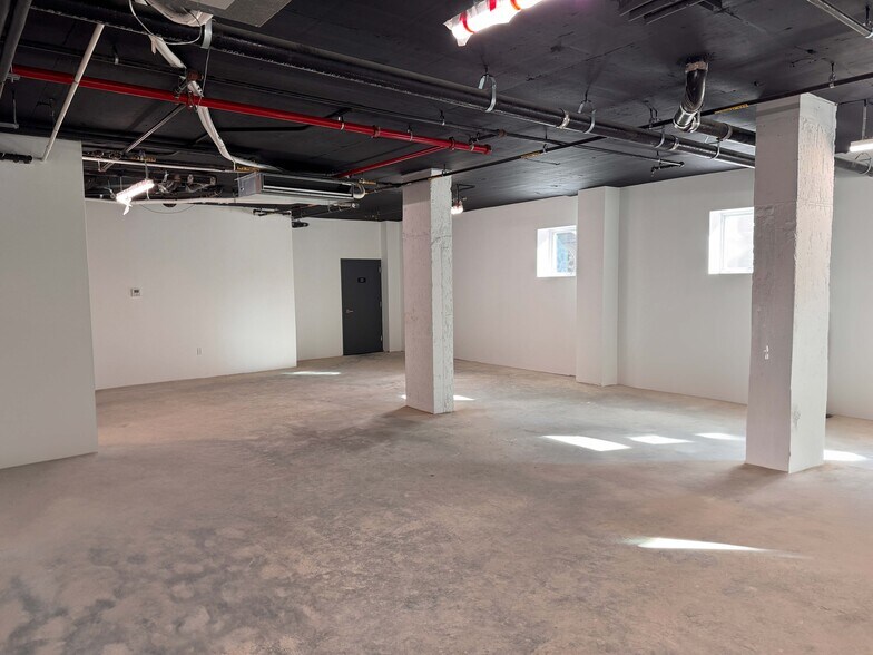 More Photos Of 8301 13th Ave, Brooklyn Office For Sale