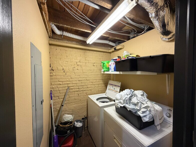 More Photos Of 615 Mena St, Mena Restaurant For Sale