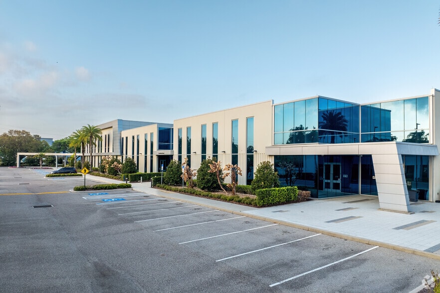 More Photos Of 9395 S John Young Pky, Orlando Office For Lease