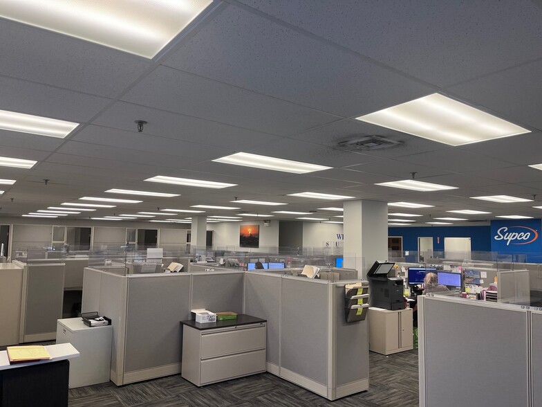 More Photos Of 2230 Landmark Pl, Manasquan Warehouse For Lease