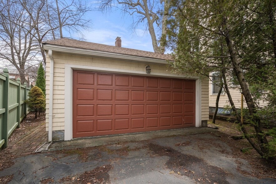 More Photos Of 1148 Boylston St, Chestnut Hill Multifamily For Sale