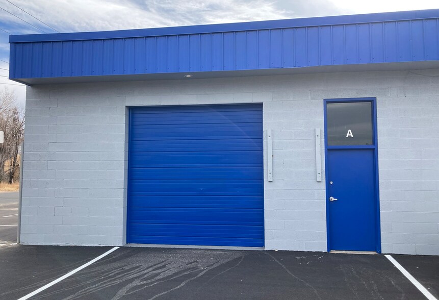 More Photos Of 3120 Beacon St, Colorado Springs Warehouse For Lease