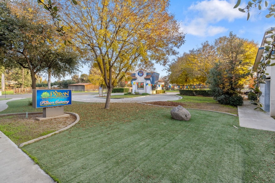 More Photos Of 1103 W Caldwell Ave, Visalia Freestanding For Sale