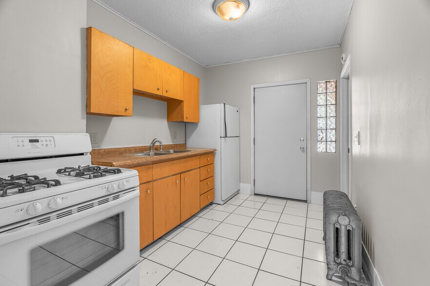 More Photos Of 3012 Bryant Ave S, Minneapolis Multifamily For Sale