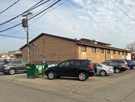 More Photos Of 6420 N California Ave, Chicago Coworking Space