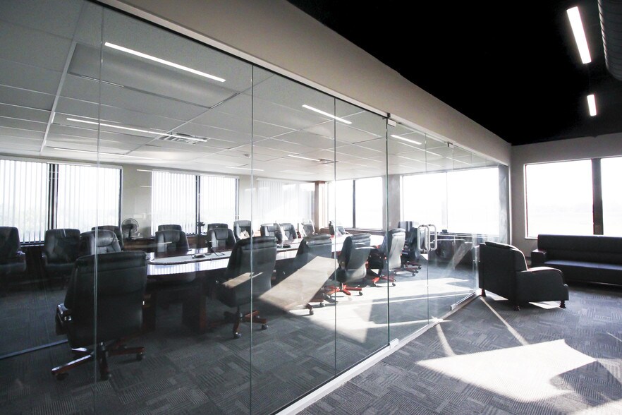 More Photos Of 27801 Euclid Ave, Euclid Office Residential For Lease