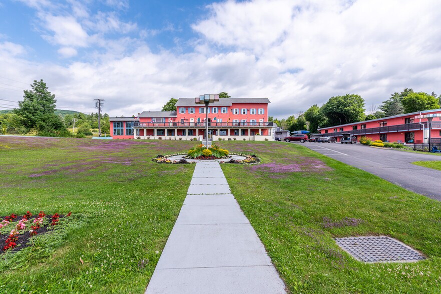 More Photos Of 6302 Main St, Tannersville Hotel For Sale