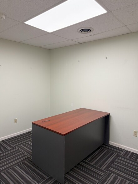 More Photos Of 340 S Liberty St, Orwigsburg Office For Lease
