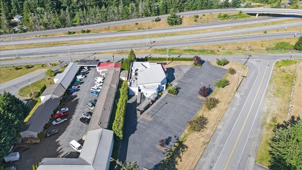 More Photos Of 1650 W Bakerview Rd, Bellingham Restaurant For Sale