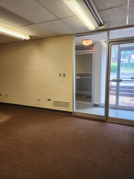 More Photos Of 139 N Main St, Jonesboro Bank For Sale