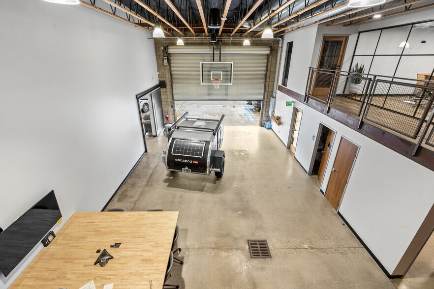 More Photos Of 225-231 W 16th St, National City Service For Sale