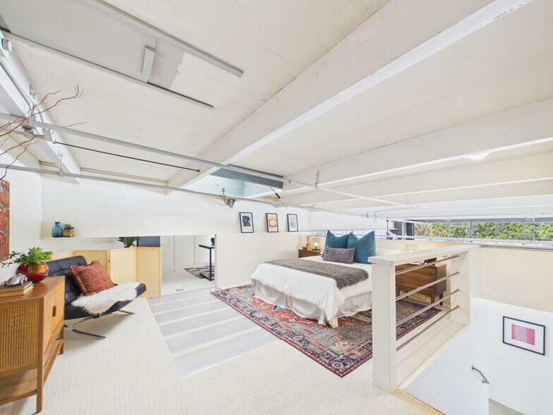 More Photos Of 4053 Harlan St, Emeryville Apartments For Sale