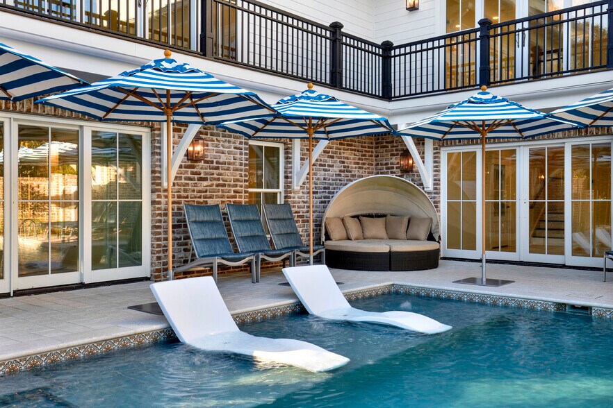 More Photos Of 104 17th pl, Tybee Island Multifamily For Sale