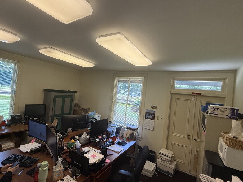 More Photos Of 1050 Boyce Rd, Pittsburgh Office For Sale