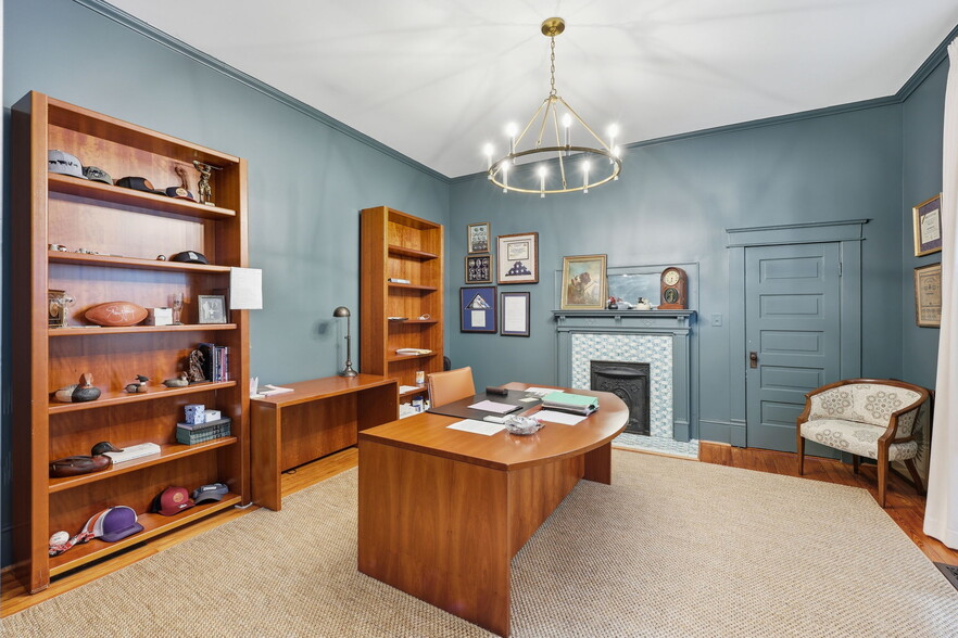 More Photos Of 610 Candler St, Gainesville Medical For Sale