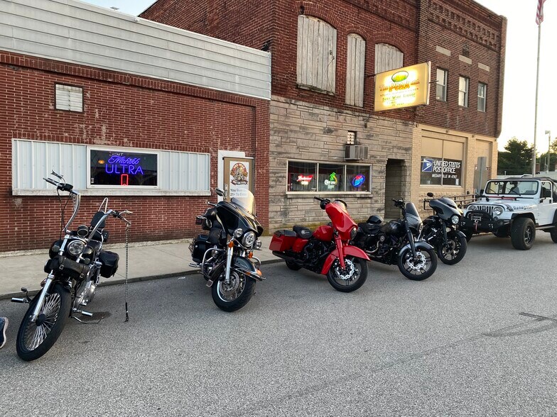 More Photos Of 503 E Main St, Medaryville Restaurant For Sale