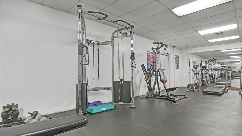 More Photos Of 241 5th Ave, Saskatoon Apartments For Lease