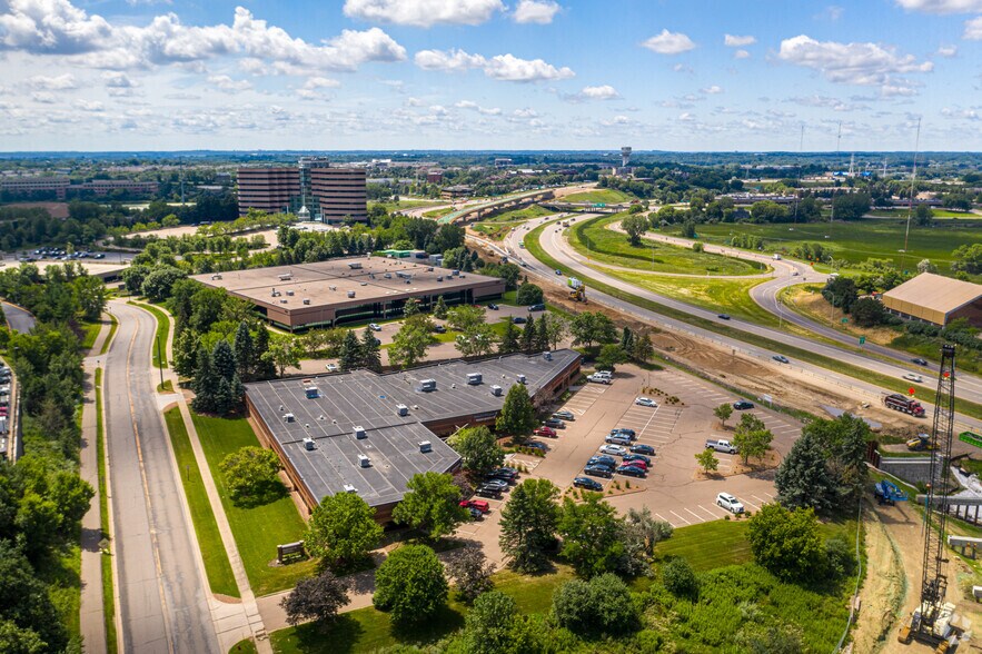 More Photos Of 7400 Flying Cloud Dr, Eden Prairie Flex For Lease