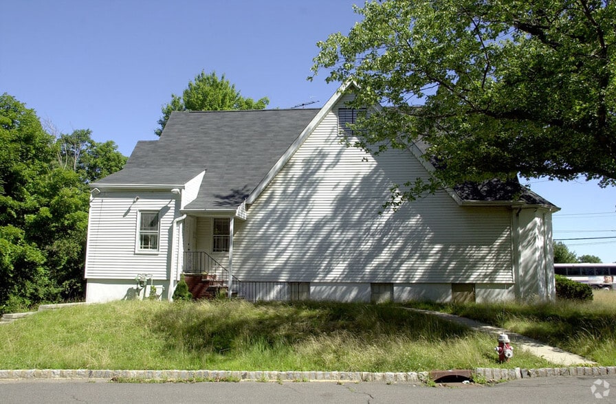More Photos Of 2 Old Rd, Livingston Religious Facility For Sale