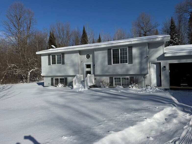 More Photos Of 1640 W US-2, Crystal Falls Restaurant For Sale