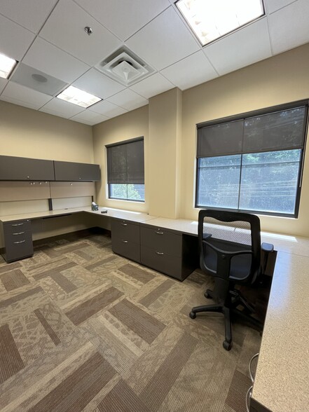More Photos Of 189 N Main St, Middleton Office For Lease