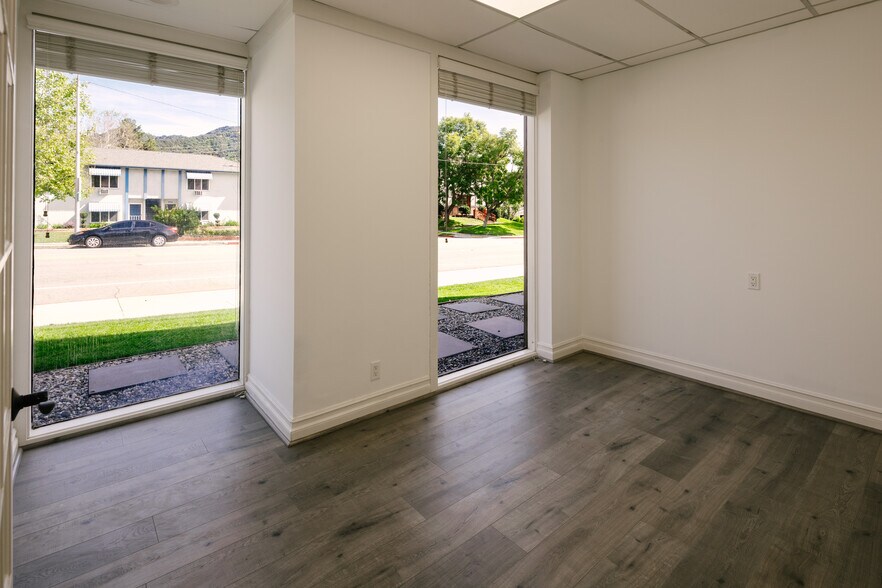 More Photos Of 2505 Canada Blvd, Glendale Office For Sale