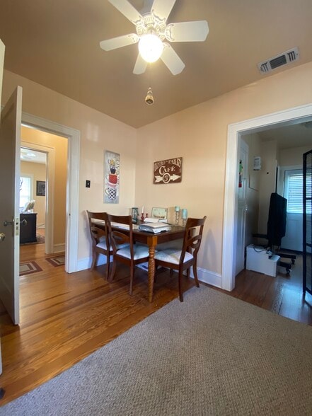 More Photos Of 306 S Tennessee St, McKinney Office For Lease