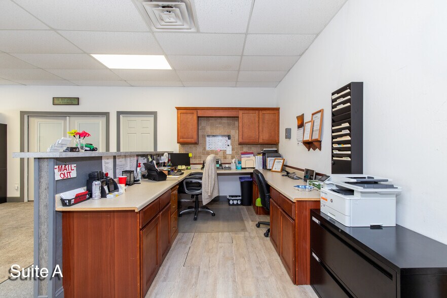More Photos Of 19275 125 Hwy, Fairland General Retail For Sale