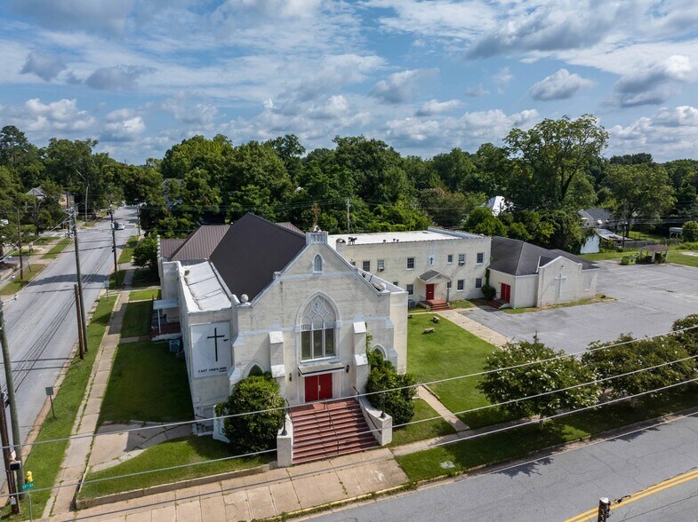 More Photos Of 1301 17th St, Columbus Specialty For Sale