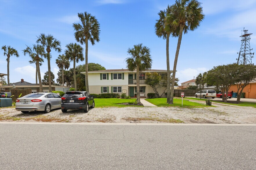 More Photos Of 218 19th Ave N, Jacksonville Beach Apartments For Sale