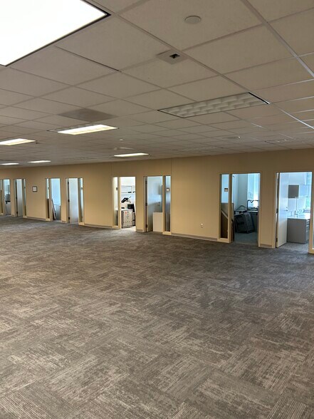 More Photos Of 280 Shennecossett Rd, Groton Office For Lease