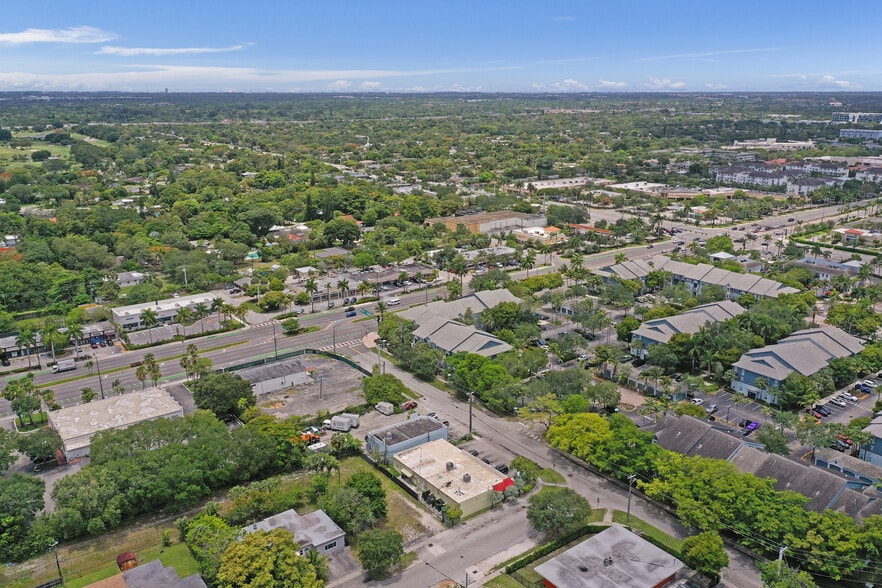 More Photos Of 3870-3890 SW 2nd Ct, Fort Lauderdale Freestanding For Sale