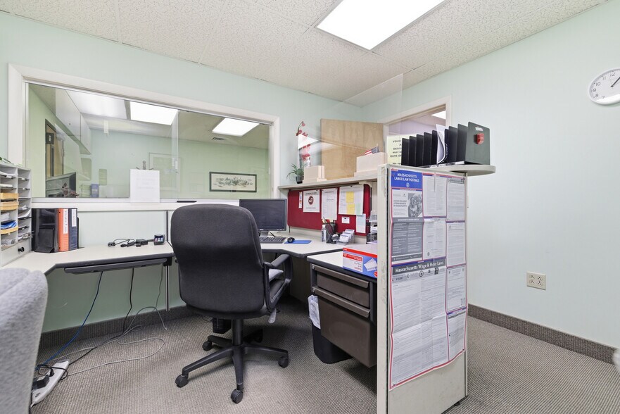 More Photos Of 511 W Grove St, Middleborough Medical For Sale
