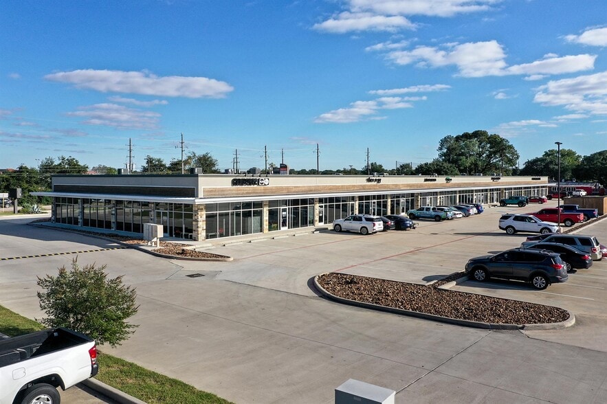 More Photos Of 16718 House Hahl Rd, Cypress Storefront Retail Office For Lease