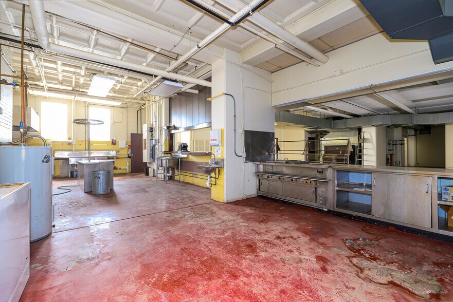 More Photos Of 6300 Minnesota Ave, Saint Louis Religious Facility For Sale