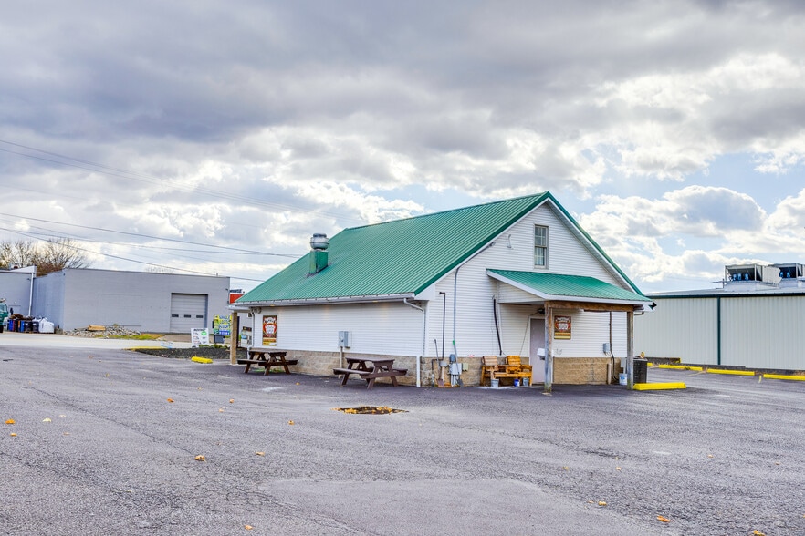 More Photos Of 702 Industrial Blvd, Latrobe Freestanding For Sale