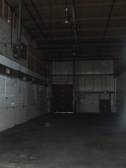 More Photos Of 876 N Lenola Rd, Moorestown Warehouse For Lease