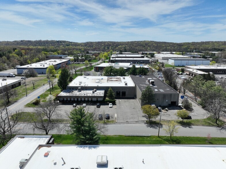 More Photos Of 133 Bauer Dr, Oakland Warehouse For Sale