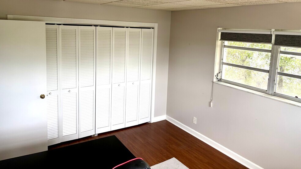 More Photos Of 218 S F St, Lake Worth Beach Warehouse For Sale