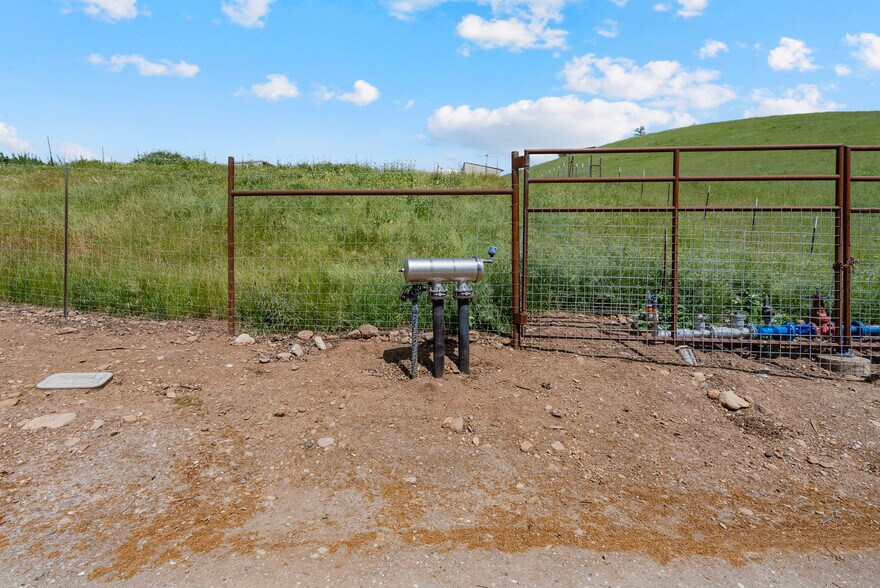 More Photos Of 804 Comstock Rd, Hollister Land For Sale