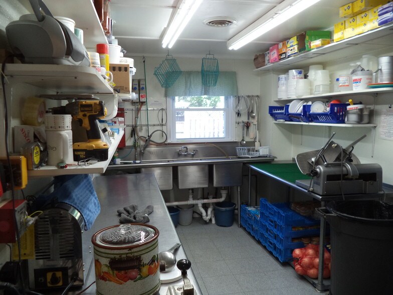 More Photos Of 1391 Hooksett Rd, Hooksett Restaurant For Sale