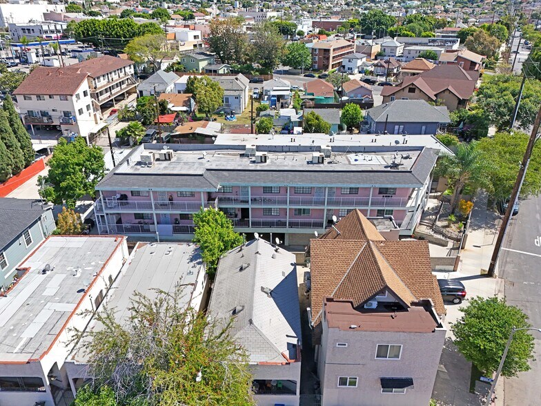 More Photos Of 2109 Manitou Ave, Los Angeles Apartments For Sale