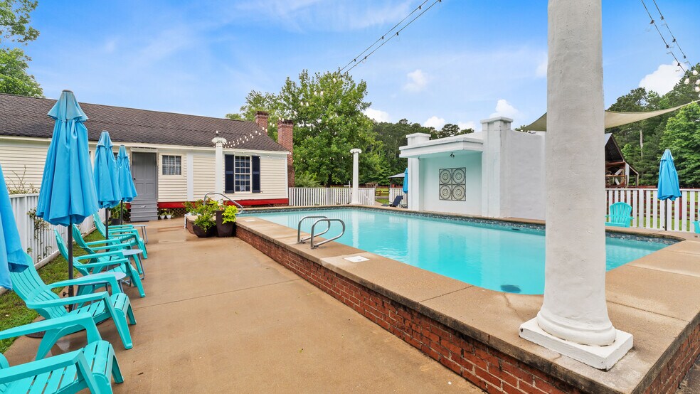 More Photos Of 1010 Conway St, Washington Specialty For Sale