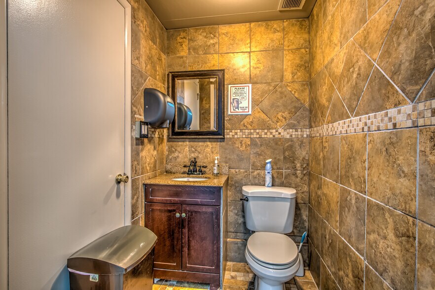 More Photos Of 1216-1218 Broad St, Augusta General Retail For Sale