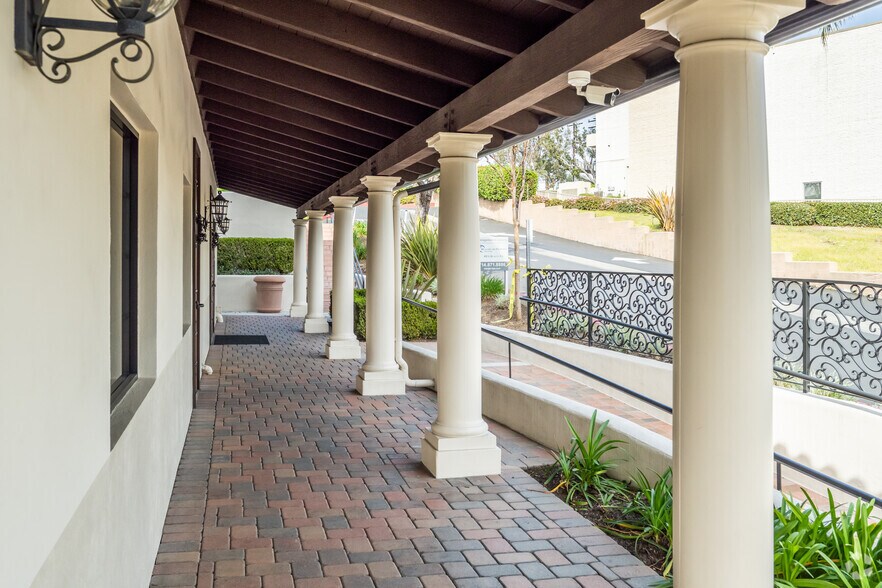 More Photos Of 333 W Bastanchury Rd, Fullerton Medical For Lease