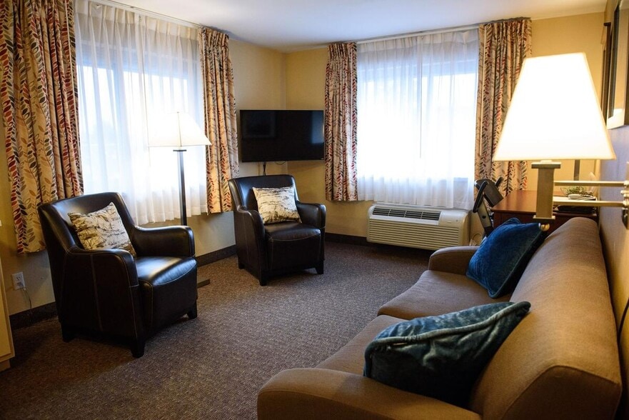 More Photos Of 6100 Corson Ave S, Seattle Hotel For Sale