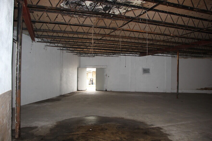 More Photos Of , North Fort Myers General Retail For Sale