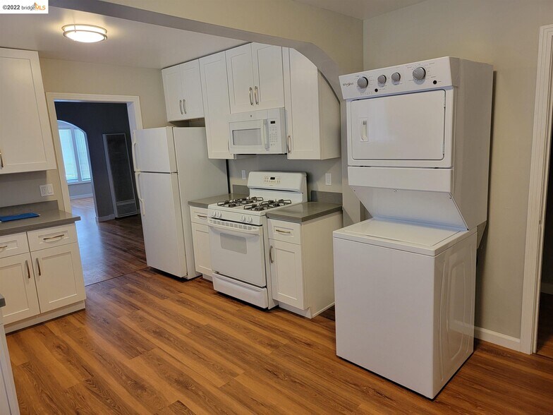 More Photos Of 2118 California St, Berkeley Apartments For Sale